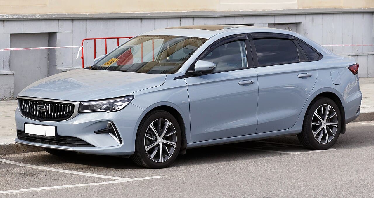 Geely Emgrand o modello simile